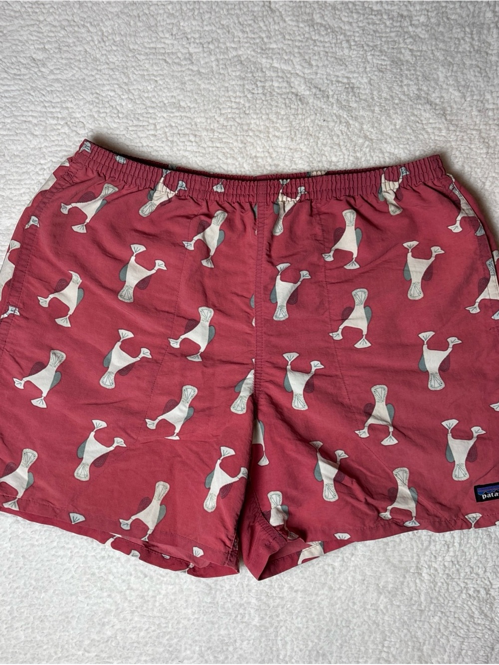 Patagonia Baggies Shorts Mens MEDIUM Pink Blue Footed Booby Bird Swim Trunks